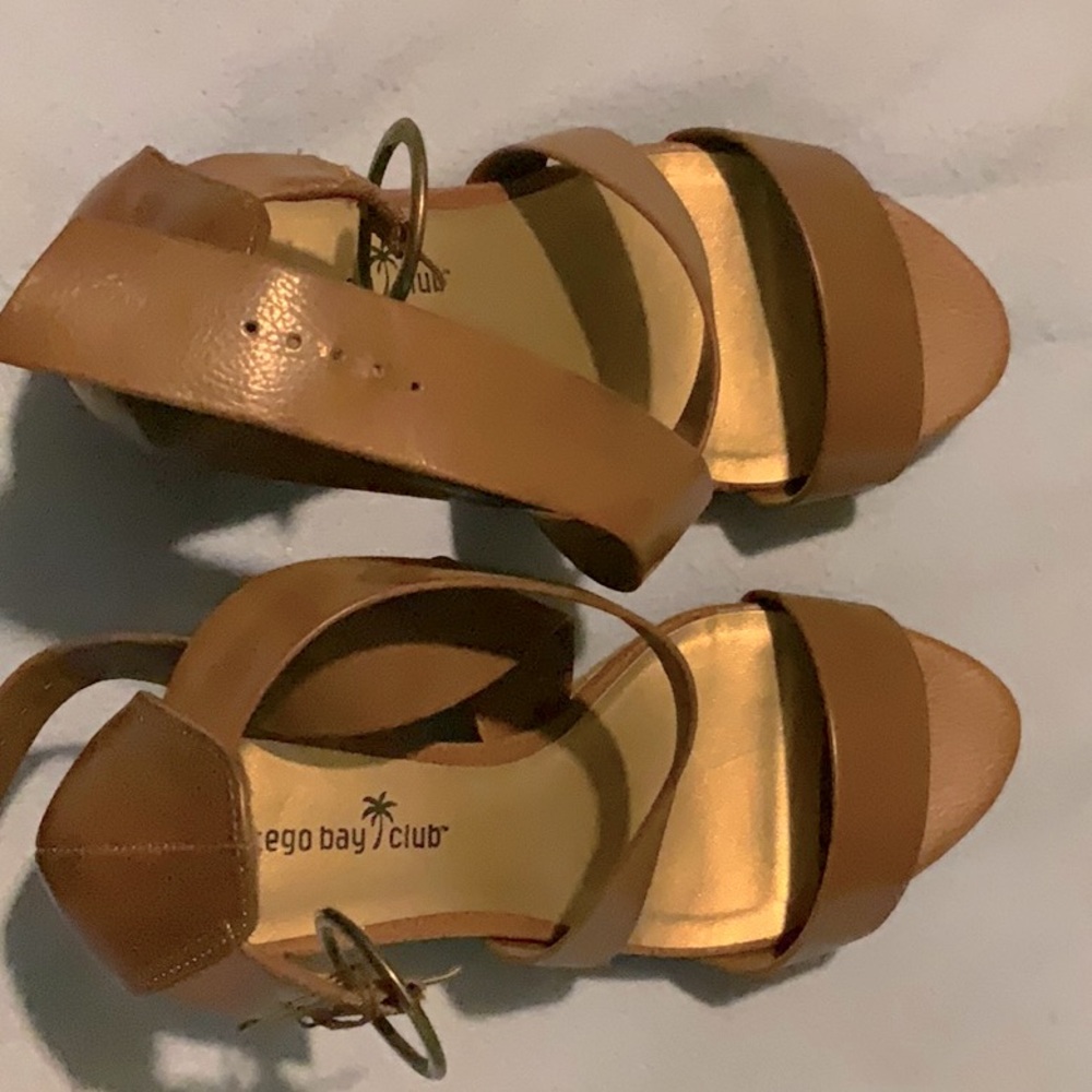 Strap wedge sandal